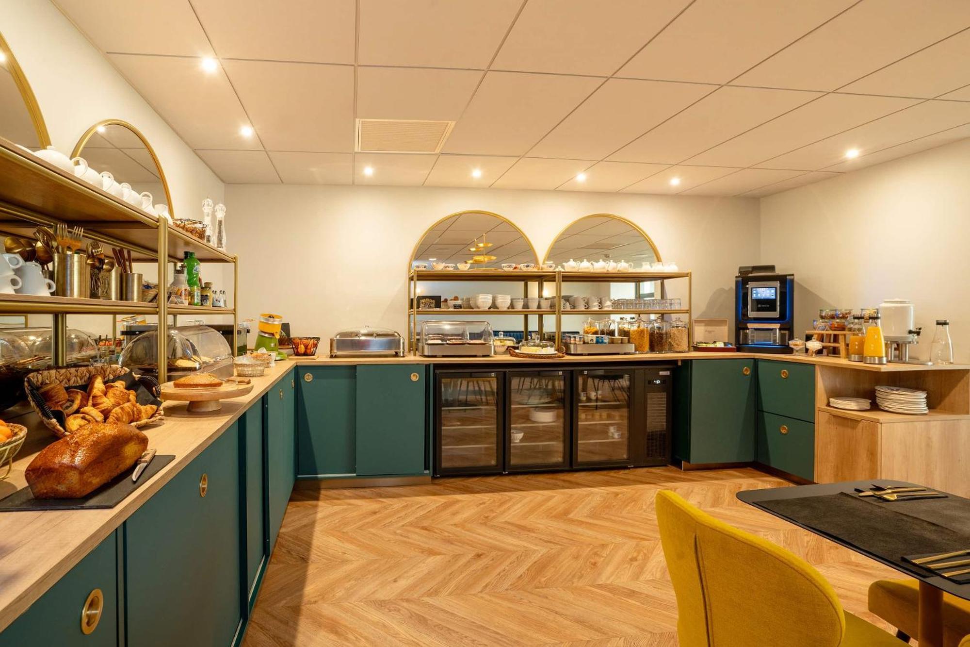 Best Western Hotel Le Quercy Брив ла Гайард Екстериор снимка